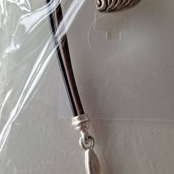 Ladies heart Necklace and earring set Nwt - Picture 9 of 9